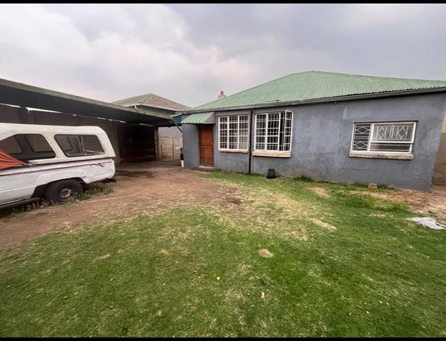 5 BEDROOM HOUSE FOR SALE IN ROSETTENVILLE